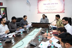  परिणाम आधारित कार्यप्रणाली पर जोर : प्रभावी सचिव ने की योजनाओं की गहन समीक्षा