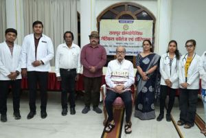  लोकभवन में लगा होम्योपैथिक स्वास्थ्य परीक्षण शिविर