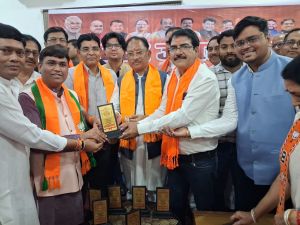  भाजपा स्थापना दिवस पर एनजीओ प्रकोष्ठ का नेत्र जाँच शिविर