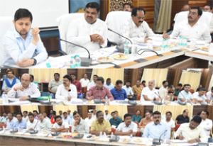  स्वीकृत निर्माण कार्य शीघ्र पूर्ण कराये- स्कूल शिक्षा मंत्री यादव