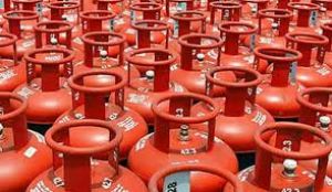 महासमुंद जिले में LPG गैस सिलेंडर की उपलब्धता सामान्य है