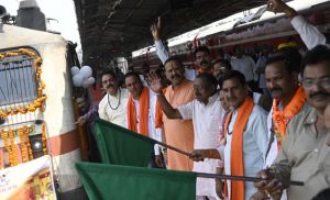  श्री रामलला दर्शन के लिए श्रद्धालु अयोध्या धाम के लिए रवाना