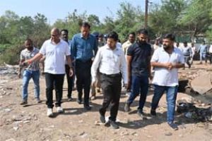  भिलाई में नाला, सब्जी मंडी और खेल परिसर का निरीक्षण