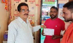  बिना लाइसेंस और अव्यवस्था पर निगम की कार्रवाई, ₹3500 का जुर्माना वसूला गया