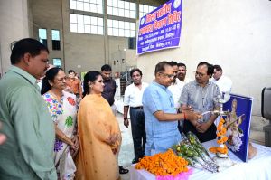  विधायक अमर अग्रवाल ने किया जन समस्या निवारण शिविर का शुभारंभ, अधिकांश आवेदनों का मौके पर समाधान