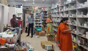  &ldquo;सही दवा-शुद्ध आहार&rdquo; अभियान में 15 औषधि प्रतिष्ठानों का निरीक्षण, अनियमितताओं पर सख्ती