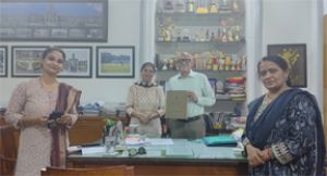  राजकुमार कॉलेज रायपुर से 1931-47 कालखंड की 25 दुर्लभ हस्तलिखित पांडुलिपियां प्राप्त