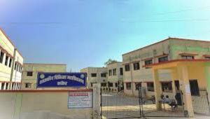  दूरस्थ बिनागुंडा गांव से मरीज को कठिन हालात में पहुंचाया गया अस्पताल