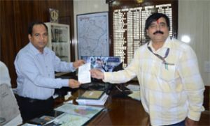  मानवता की सेवा के लिए रेडक्रॉस सोसाइटी से जुड़ने का आह्वान