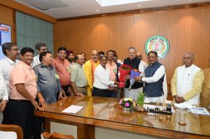  राजनांदगांव को मिली खेल विकास की बड़ी सौगात: आधुनिक खेल मैदान व क्रिकेट अकादमी के लिए 5 एकड़ भूमि आवंटित