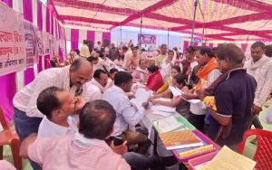  सुशासन तिहार अंतर्गत ग्राम बम्हनी में समाधान शिविर आयोजित
