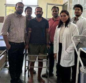  गिरने से बिगड़ी हिप रिप्लेसमेंट, सिम्स के डॉक्टरों ने जटिल रिविजन सर्जरी कर मरीज को फिर से चलने योग्य बनाया