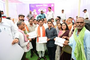  सुशासन तिहार के माध्यम से शासन की योजनाएं पहुंच रहीं अंतिम व्यक्ति तक :  तोखन साहू
