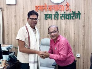  वित्तमंत्री श्री चौधरी से कुलपति प्रो. दयाल की सौजन्य मुलाकात 