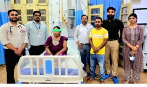  चापड़ से हमले में गंभीर रूप से घायल मरीज का सिम्स में सफल उपचार