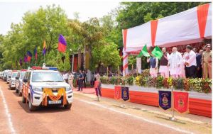   केंद्रीय मंत्री अमित शाह ने &lsquo;अत्याधुनिक डायल 112&rsquo; और फॉरेंसिक मोबाइल वैन को दिखाई हरी झंडी