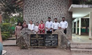  बच्चों के चेहरों पर मुस्कान, कर्मचारियों का जन्मदिन बना यादगार