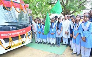  मुख्यमंत्री ने &lsquo;कामयाबी वेन&rsquo; को दिखाई हरी झंडी : दूरस्थ गांवों के विद्यार्थियों तक पहुंचेगी डिजिटल शिक्षा की नई रोशनी