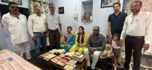  ग्राम लाटाबोड़ के बोधेश्वर एवं मधुकांत यादव के पास मिली प्राचीन पांडुलिपियां