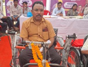  हादसे की हार, हौसले की जीत: नर्मदा प्रसाद को मिला शासन की योजनाओं का संबल