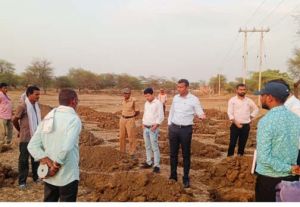 जिला पंचायत सीईओ  ने किया ग्राम पंचायतों का औचक निरीक्षण 