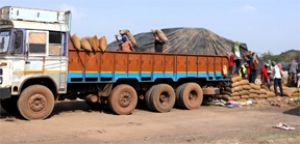  जिला संग्रहण केन्द्रों से धान उठाव के मात्रा में बालोद जिला पूरे राज्य में प्रथम स्थान पर