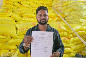  खरीफ सीजन में किसानों को समय पर मिल रही खाद, सखौली के किसान कमलेश ने जताया संतोष