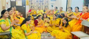  रोहिणीपुरम केंद्र की महिलाओं ने सुमन कल्याणपुर को दी सुरीली श्रद्धांजलि