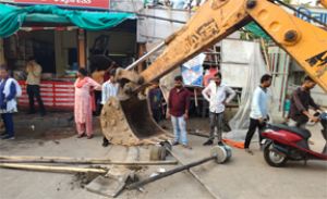  टीम प्रहरी अभियान: जोन 9 में अवैध ठेलों-गुमटियों पर बड़ी कार्रवाई