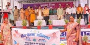  गुण्डरदेही विकासखण्ड के ग्राम माहुद बी में जनसमस्या निवारण शिविर का हुआ आयोजन