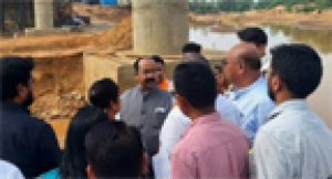  दंतेवाड़ा को भारी वाहनों के दबाव से मिलेगी मुक्ति, दिसम्बर तक पूरा होगा बायपास सड़क और पुल का काम