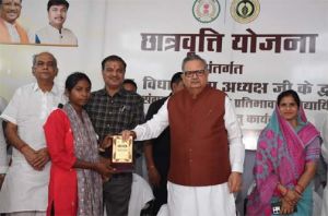    दूरस्थ वनांचल क्षेत्र के बच्चों की नैसर्गिक क्षमता, प्रतिभा एवं आत्मविश्वास हो रहा अभिव्यक्त :  डॉ. रमन सिंह