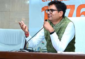 मंत्री ओपी चौधरी ने विभिन्न आवासीय कॉलोनियों के प्रतिनिधियों के साथ की बैठक मंत्री ओपी चौधरी ने विभिन्न आवासीय कॉलोनियों के प्रतिनिधियों के साथ की बैठक