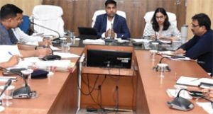 कलेक्टर की अध्यक्षता में ठोस अपशिष्ट प्रबंधन नियम के प्रभावी क्रियान्वयन को लेकर बैठक संपन्न कलेक्टर की अध्यक्षता में ठोस अपशिष्ट प्रबंधन नियम के प्रभावी क्रियान्वयन को लेकर बैठक संपन्न