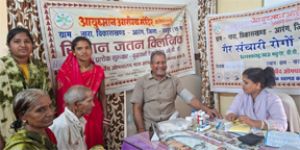  सियान जतन कार्यक्रम से वृद्धजनों को मिल रहा स्वास्थ्य लाभ