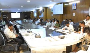  कलेक्टर ने ली साप्ताहिक समय-सीमा की बैठक, विभिन्न माध्यमों से प्राप्त आवेदनों का निराकरण सुनिश्चित करने के दिए निर्देश