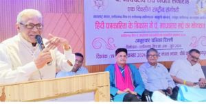 समाज साथ दे, तो आज भी फिर सकते हैं पत्रकारिता के दिन: शर्मा