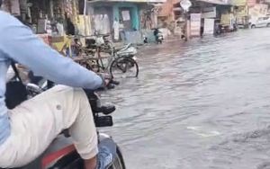 छत्तीसगढ़ पहुंचा मानसून, दंतेवाड़ा में झमाझम छत्तीसगढ़ पहुंचा मानसून, दंतेवाड़ा में झमाझम