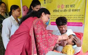  विधायक लता उसेंडी ने बच्चों को पोलियो की दो बूंद पिलाकर राष्ट्रीय पल्स पोलियो अभियान का किया शुभारंभ