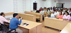  निगम सभागार कक्ष में पट्टा सर्वे से संबंधित बैठक आयोजित, अधिकारी एवं कर्मचारियों को दी गई जिम्मेदारी