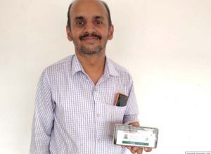  मुख्यमंत्री हेल्पलाइन बनी उम्मीद की किरण: सिर्फ एक सप्ताह में बना अभिनव द्विवेदी का आयुष्मान कार्ड 