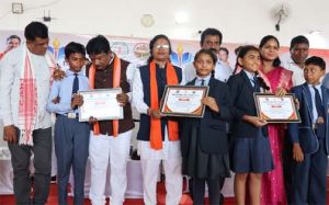  शाला प्रवेशोत्सव से शिक्षा को मिली नई उड़ान