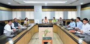  उप मुख्यमंत्री विजय शर्मा ने नक्सल प्रभावित जिलों में विकास और पुनर्वास कार्यों में तेजी लाने के दिए निर्देश