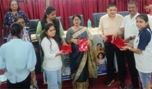 विश्व जनसंख्या दिवस पर संगोष्ठी, पोस्टर एवं क्विज प्रतियोगिता आयोजित विश्व जनसंख्या दिवस पर संगोष्ठी, पोस्टर एवं क्विज प्रतियोगिता आयोजित