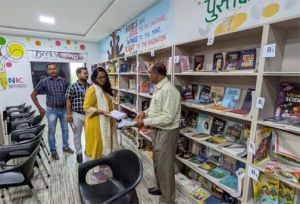 कलेक्टर ने जिले के विभिन्न स्वास्थ्य केंद्रों का किया निरीक्षण, स्वास्थ्य सुविधाओं का लिया जायजा
