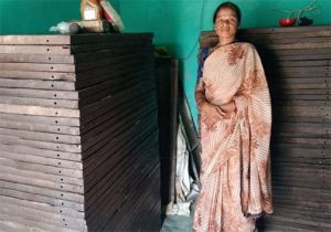  सेंट्रिंग प्लेट व्यवसाय से चमकी फूलकली की किस्मत, बिहान ने बनाया आत्मनिर्भरता का प्रतीक