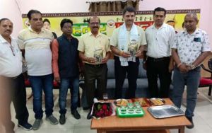  रायपुर प्रेस क्लब में स्वदेश ज्योति के मैनेजिंग एडिटर अक्षत शर्मा का आत्मीय स्वागत