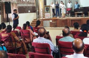 शिक्षा की गुणवत्ता एवं परीक्षा परिणाम में उत्कृष्टता बनाए रखने के लिए टीम भावना से करें कार्य : कलेक्टर