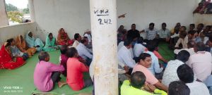 असामाजिक गतिविधियों से क्षुब्ध नारा के ग्रामीणों ने ग्रामीण व्यवस्था के तहत कसा शिकंजा 