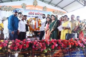 शहीदों की स्मृति में सोनपुर में बनी शौर्य वाटिका, 37 शहीद परिवारों का हुआ सम्मान